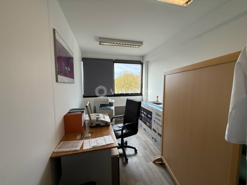 Vente Investisseur Bureaux NOISY LE GRAND (93160) - Photo 8