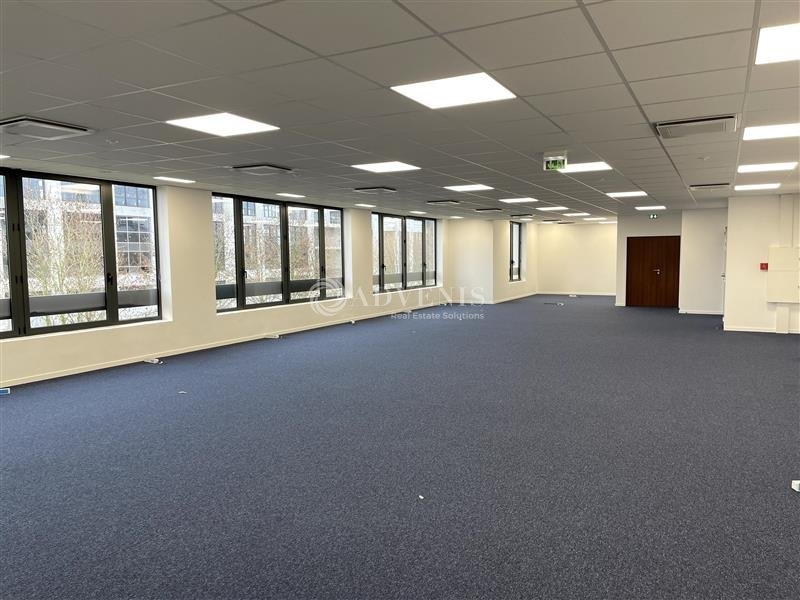 Location Bureaux CHESSY (77700) - Photo 1