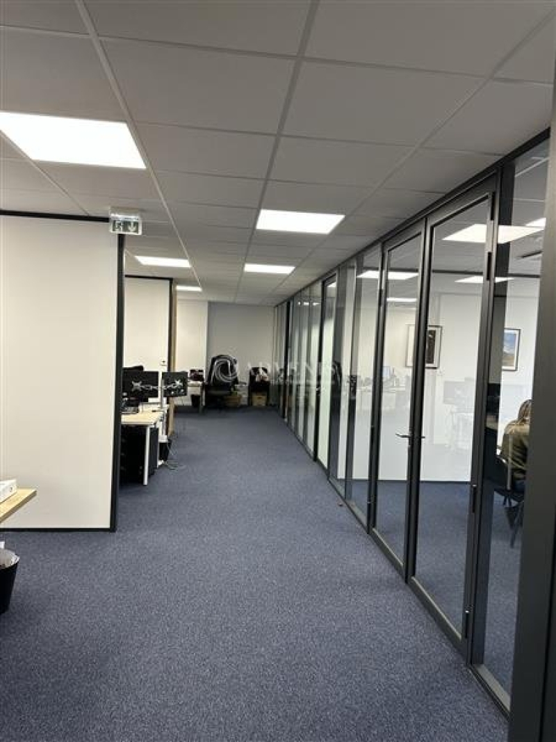 Location Bureaux CHESSY (77700) - Photo 3