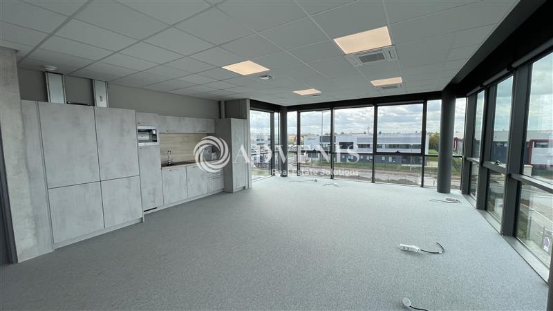 Location Bureaux CHANTELOUP EN BRIE (77600) - Photo 3