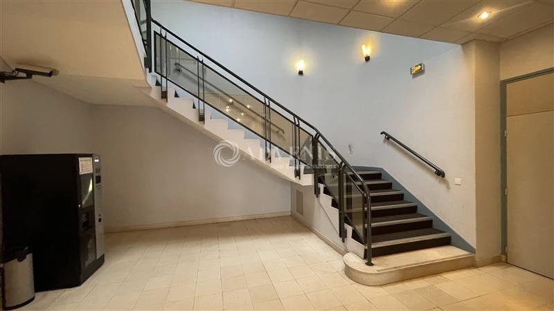 Vente Investisseur Bureaux EMERAINVILLE (77184) - Photo 8