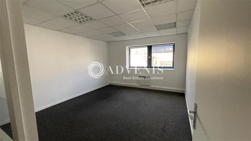 Location Bureaux NOISY LE GRAND (93160) - Photo 2