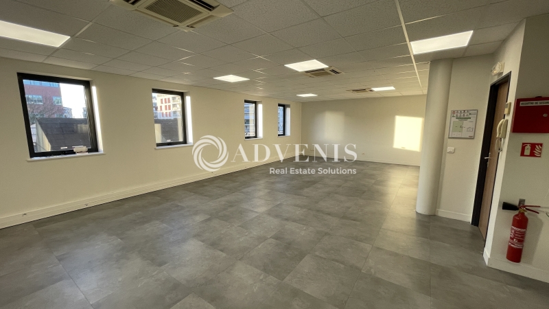 Vente Utilisateur Bureaux BUSSY SAINT GEORGES (77600) - Photo 5