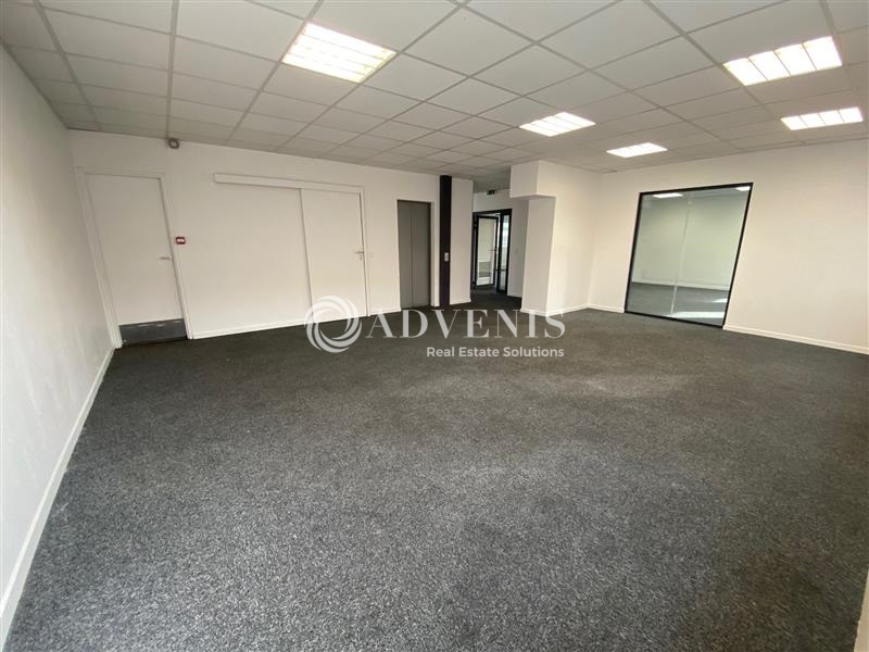 Location Bureaux NOISY LE GRAND (93160) - Photo 8