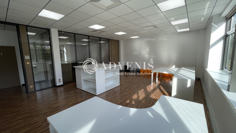 Location Bureaux BUSSY SAINT MARTIN (77600) - Photo 11