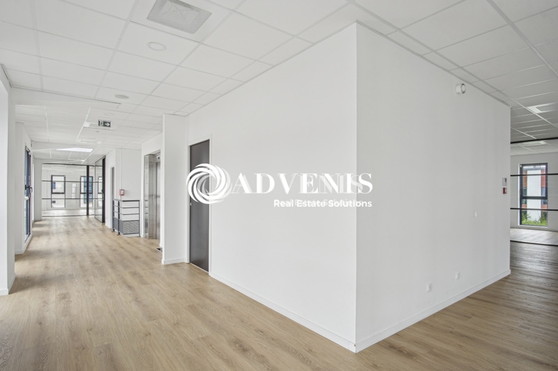 Location Bureaux BAILLY ROMAINVILLIERS (77700) - Photo 11