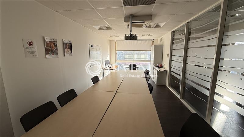 Vente Utilisateur Bureaux TORCY (77200) - Photo 5