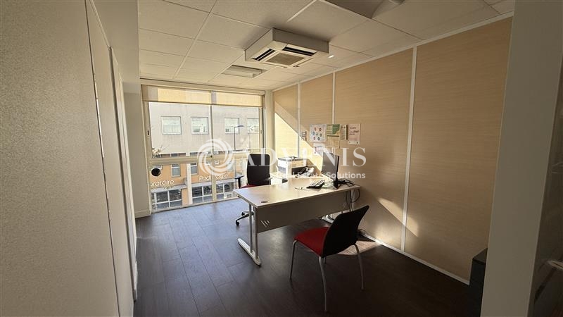 Vente Utilisateur Bureaux TORCY (77200) - Photo 6