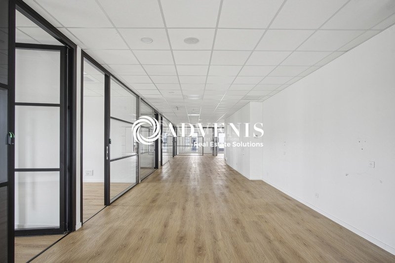 Vente Investisseur Bureaux BAILLY ROMAINVILLIERS (77700) - Photo 10