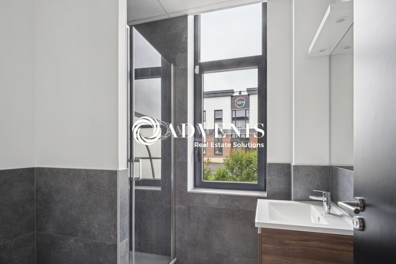 Vente Investisseur Bureaux BAILLY ROMAINVILLIERS (77700) - Photo 4