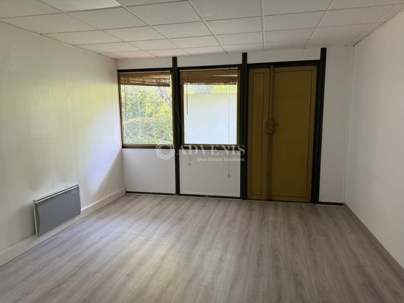 Vente Investisseur Bureaux CROISSY BEAUBOURG (77183) - Photo 5