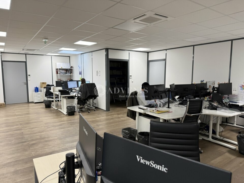 Location Entrepôts FERRIERES-EN-BRIE (77164) - Photo 7