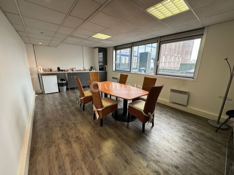 Vente Investisseur Bureaux NOISY LE GRAND (93160) - Photo 2