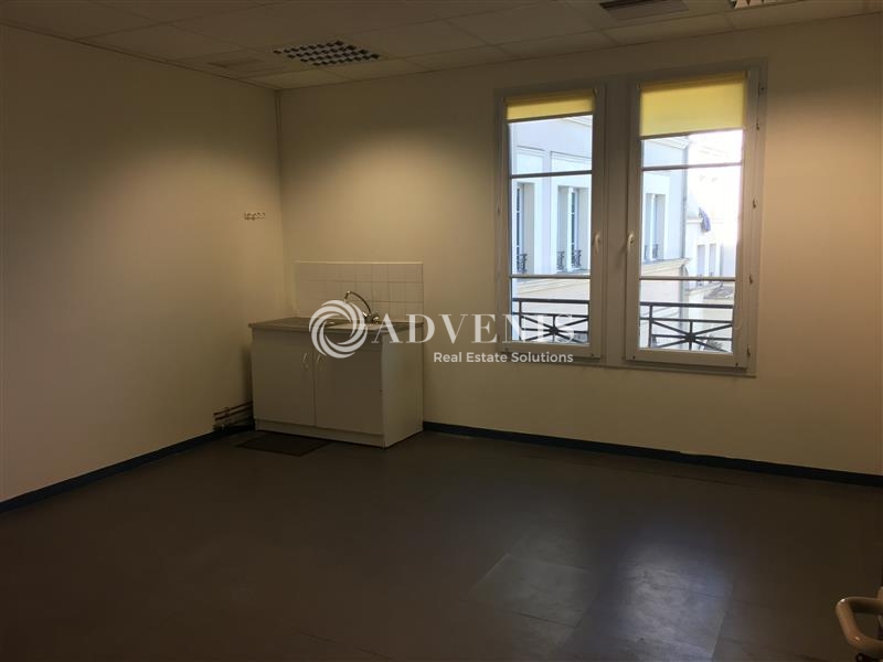 Location Bureaux CHESSY (77700) - Photo 7