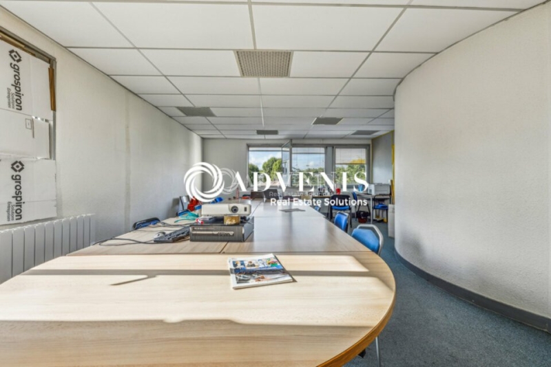 Location Bureaux NOISIEL (77186) - Photo 11