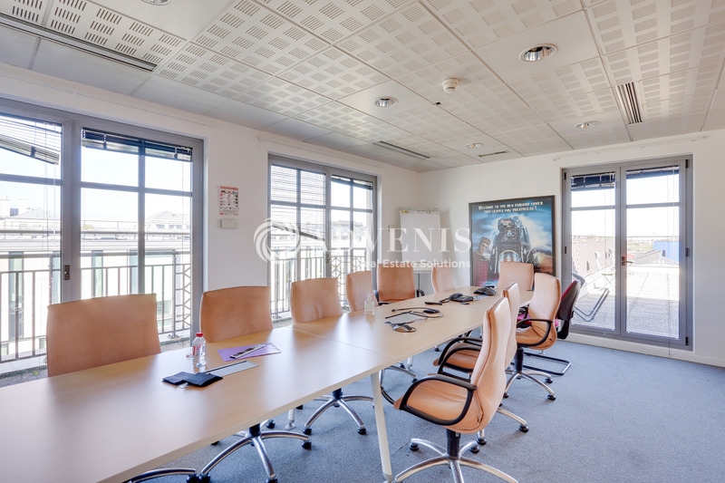 Location Bureaux CHESSY (77700) - Photo 2