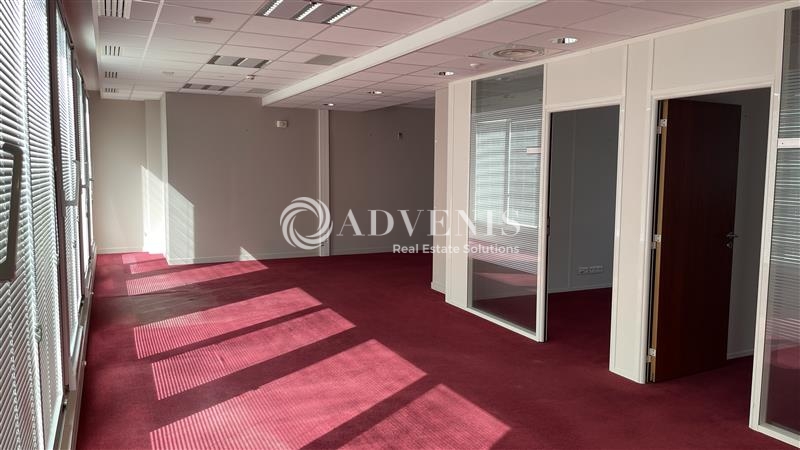 Location Bureaux CHESSY (77700) - Photo 5