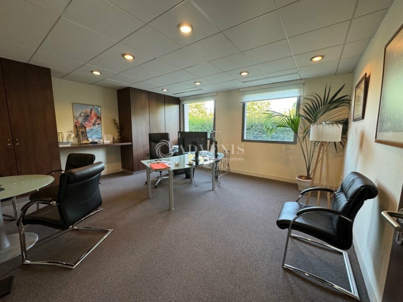 Location Bureaux MAGNY LE HONGRE (77700) - Photo 3
