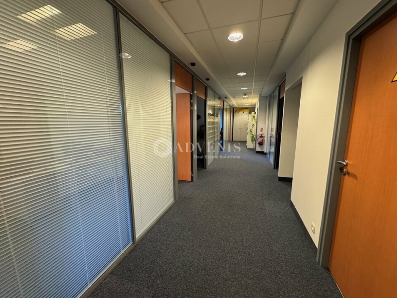 Location Bureaux MAGNY LE HONGRE (77700) - Photo 4