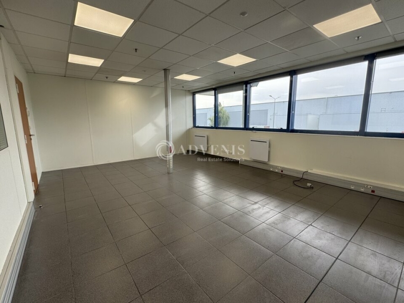 Location Entrepôts MARLY LA VILLE (95670) - Photo 8