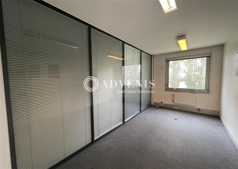 Location Bureaux TREMBLAY EN FRANCE (93290) - Photo 4