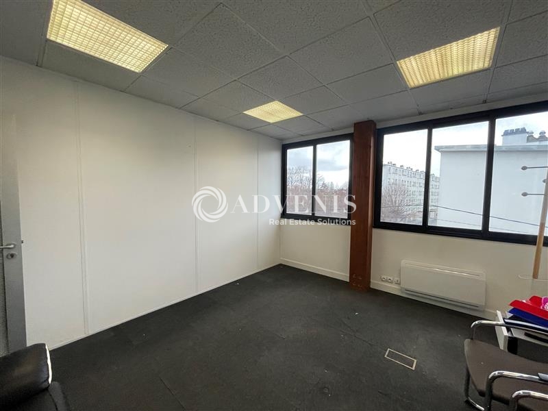 Location Bureaux GOUSSAINVILLE (95190) - Photo 2