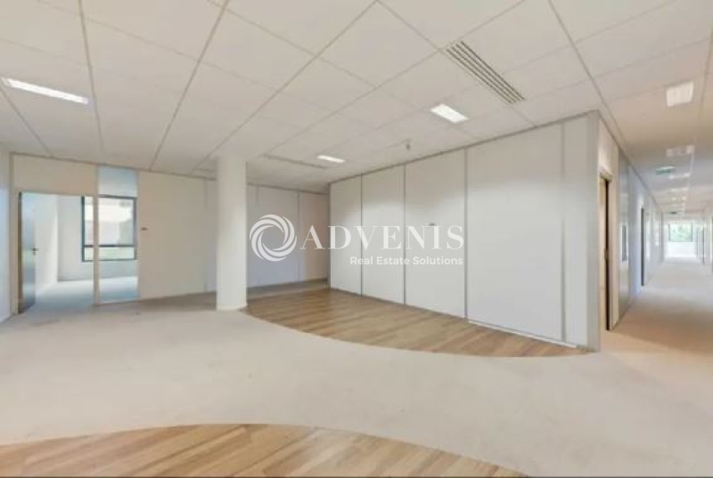 Location Bureaux LE BOURGET (93350) - Photo 8