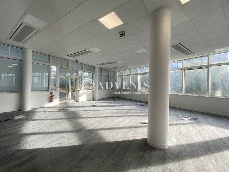 Location Bureaux TREMBLAY EN FRANCE (93290) - Photo 6