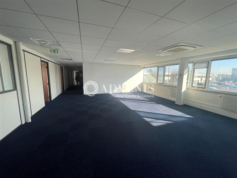 Location Bureaux TREMBLAY EN FRANCE (93290) - Photo 4