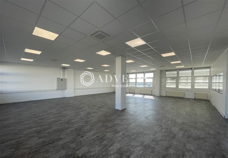 Location Bureaux GOUSSAINVILLE (95190) - Photo 2