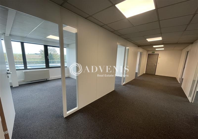 Location Bureaux LE THILLAY (95500) - Photo 3