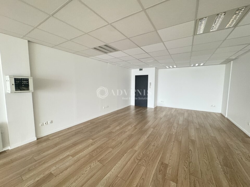 Location Bureaux GOUSSAINVILLE (95190) - Photo 3