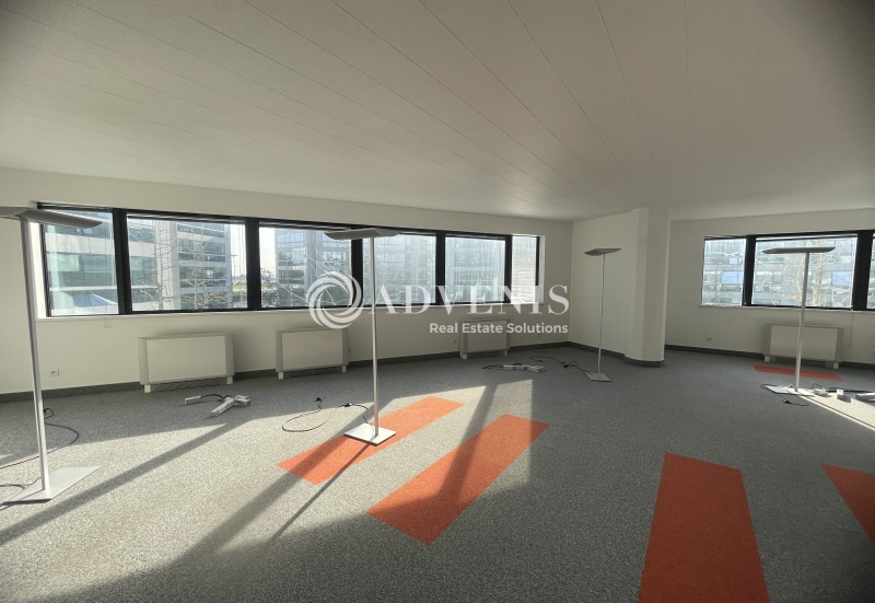 Location Bureaux TREMBLAY EN FRANCE (93290) - Photo 6