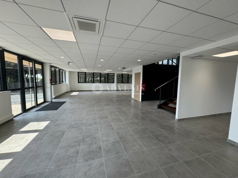 Location Entrepôts GOUSSAINVILLE (95190) - Photo 8