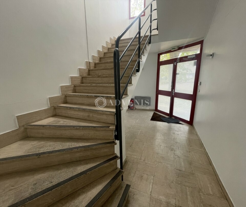 Location Activités Entrepôts LE BLANC MESNIL (93150) - Photo 4