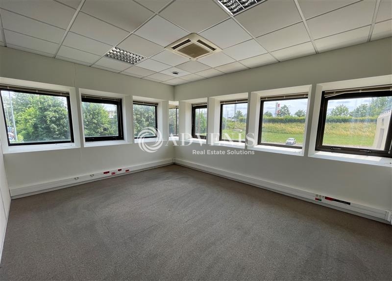 Location Bureaux ROISSY EN FRANCE (95700) - Photo 4