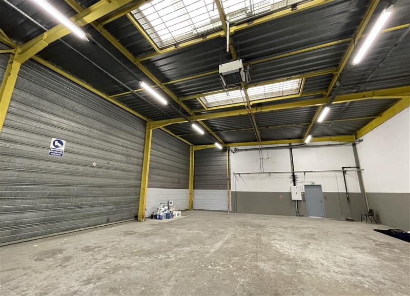 Location Activités Entrepôts TREMBLAY EN FRANCE (93290) - Photo 4