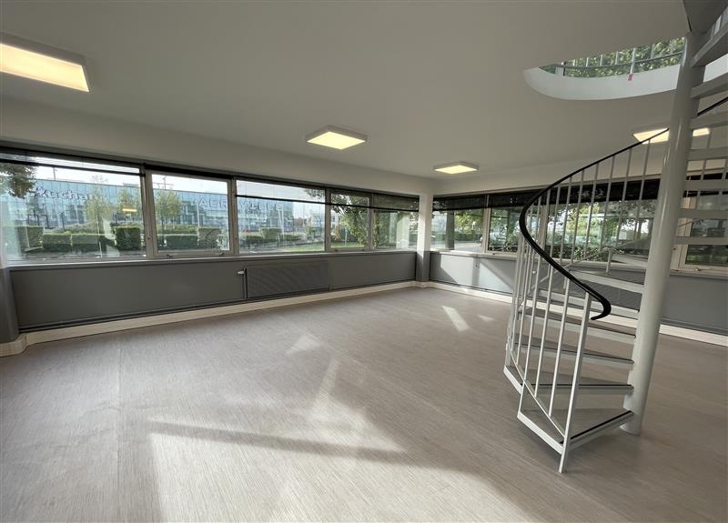 Location Activités Entrepôts TREMBLAY EN FRANCE (93290) - Photo 7