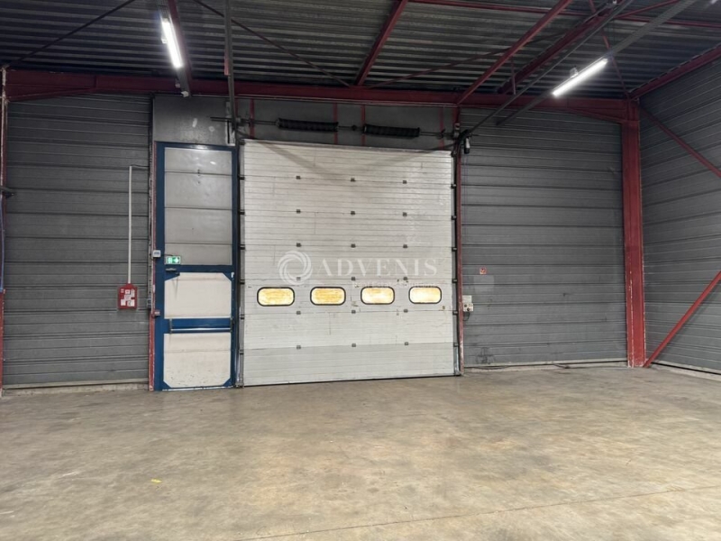 Location Activités Entrepôts TREMBLAY EN FRANCE (93290) - Photo 3