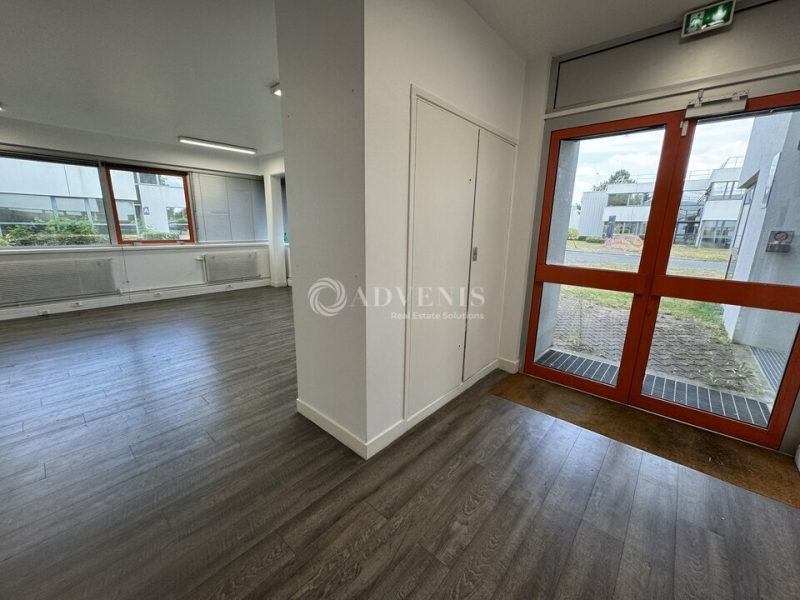 Location Activités Entrepôts TREMBLAY EN FRANCE (93290) - Photo 4