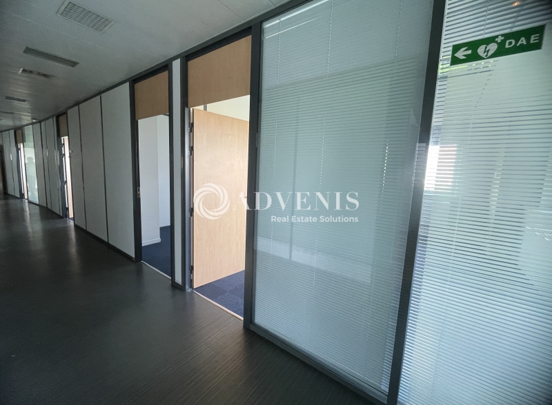 Location Bureaux TREMBLAY EN FRANCE (93290) - Photo 2