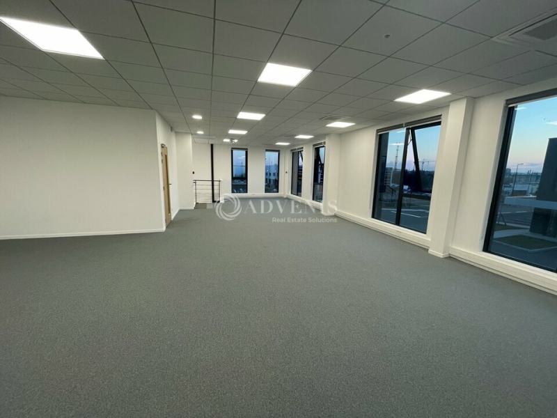 Location Activités Entrepôts LE BOURGET (93350) - Photo 4