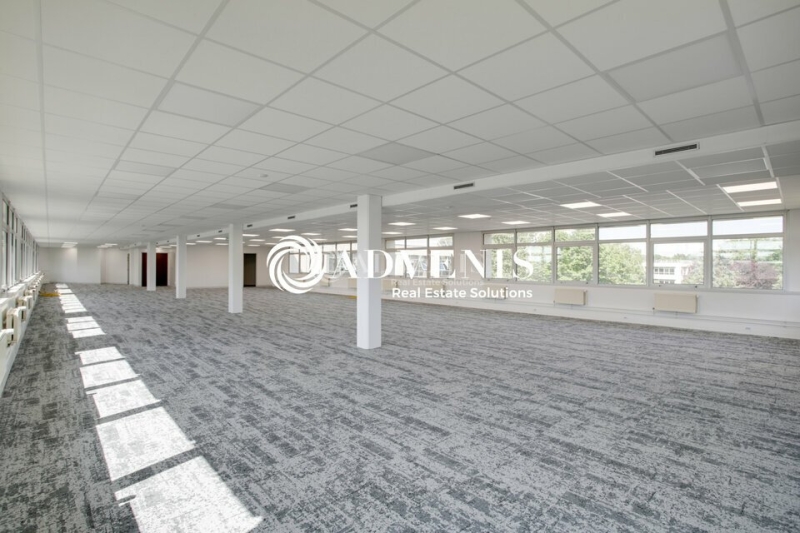Location Bureaux ROISSY EN FRANCE (95700) - Photo 2