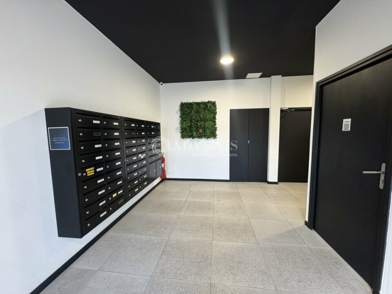 Location Bureaux LA COURNEUVE (93120) - Photo 2