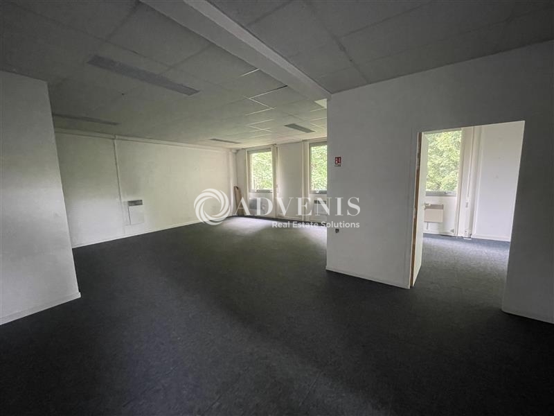 Location Bureaux TREMBLAY EN FRANCE (93290) - Photo 10