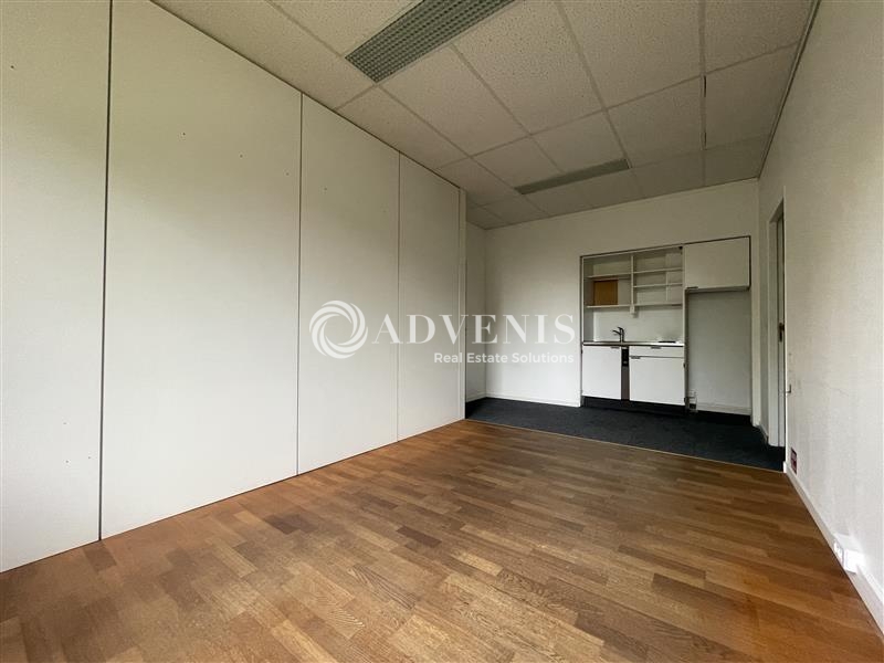 Location Bureaux TREMBLAY EN FRANCE (93290) - Photo 9