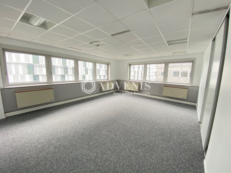 Location Bureaux TREMBLAY EN FRANCE (93290) - Photo 3