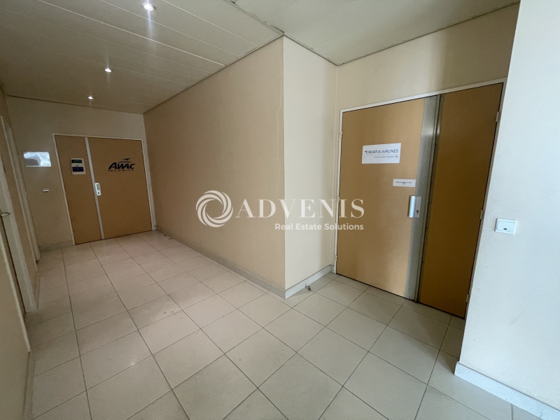 Location Bureaux TREMBLAY EN FRANCE (93290) - Photo 6