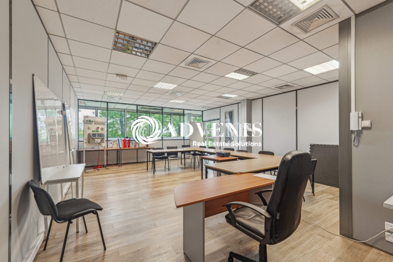 Vente Investisseur Bureaux ROISSY EN FRANCE (95700) - Photo 3