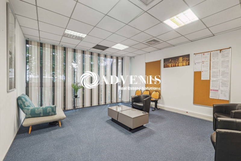 Vente Investisseur Bureaux ROISSY EN FRANCE (95700) - Photo 9